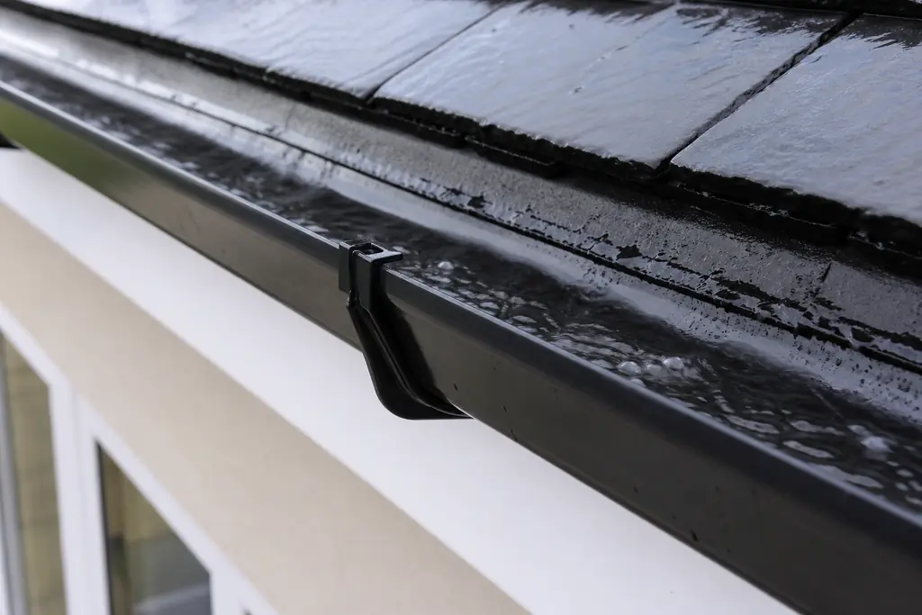 Gutter installation and cleaning in Guernsey